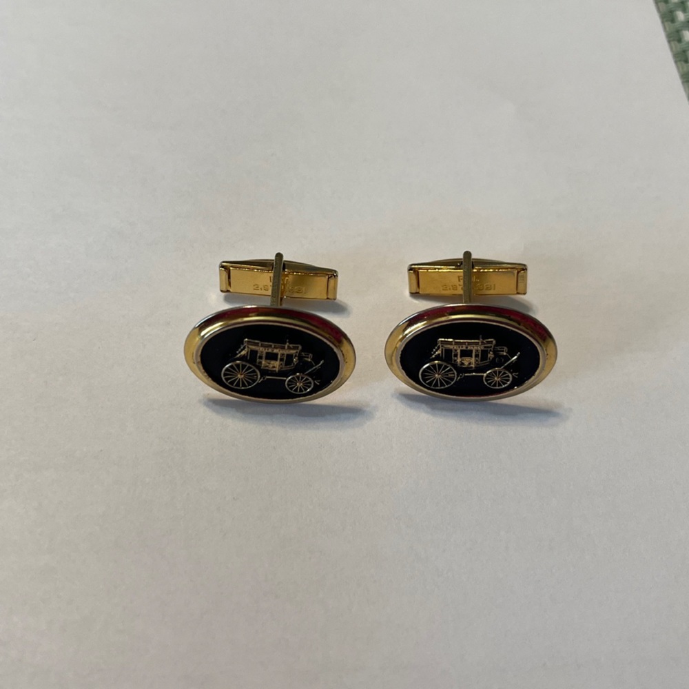 Vintage Wells Fargo Cuff Links - Wells Fargo Stagecoach Oval Gold Tone/Black